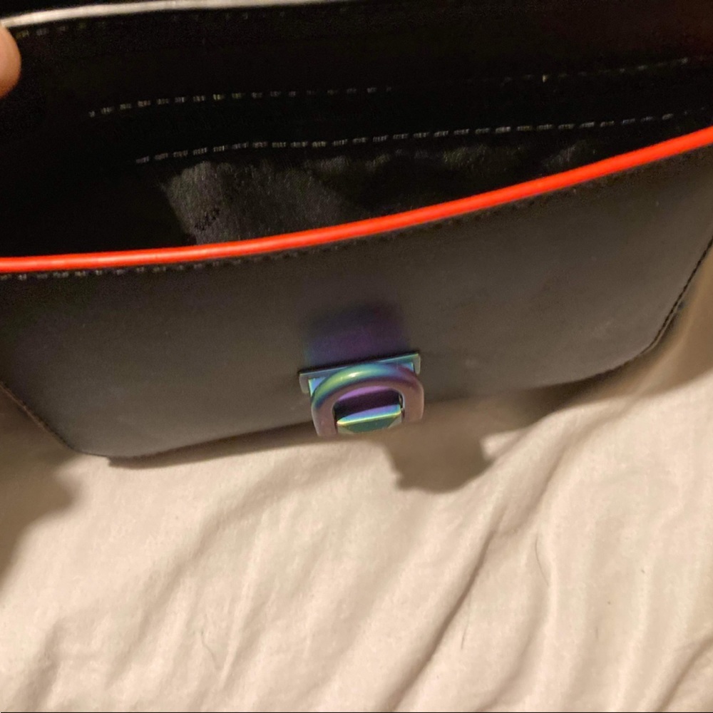 Manhattan Medium Contrast-Trim Leather Satchel